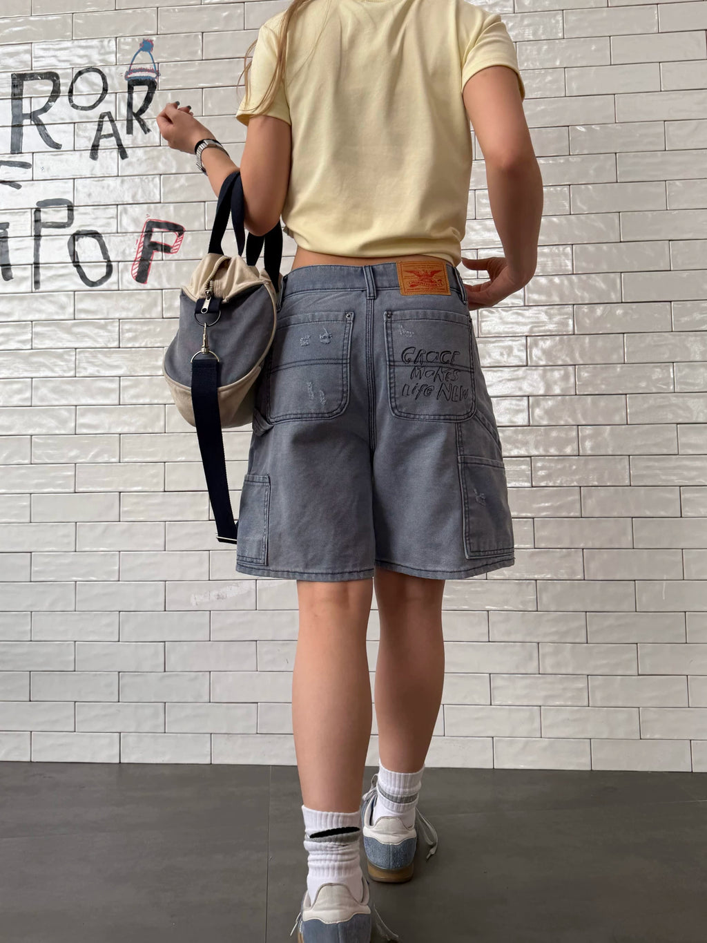 CCYE Embroidered Print Frayed Denim Shorts
