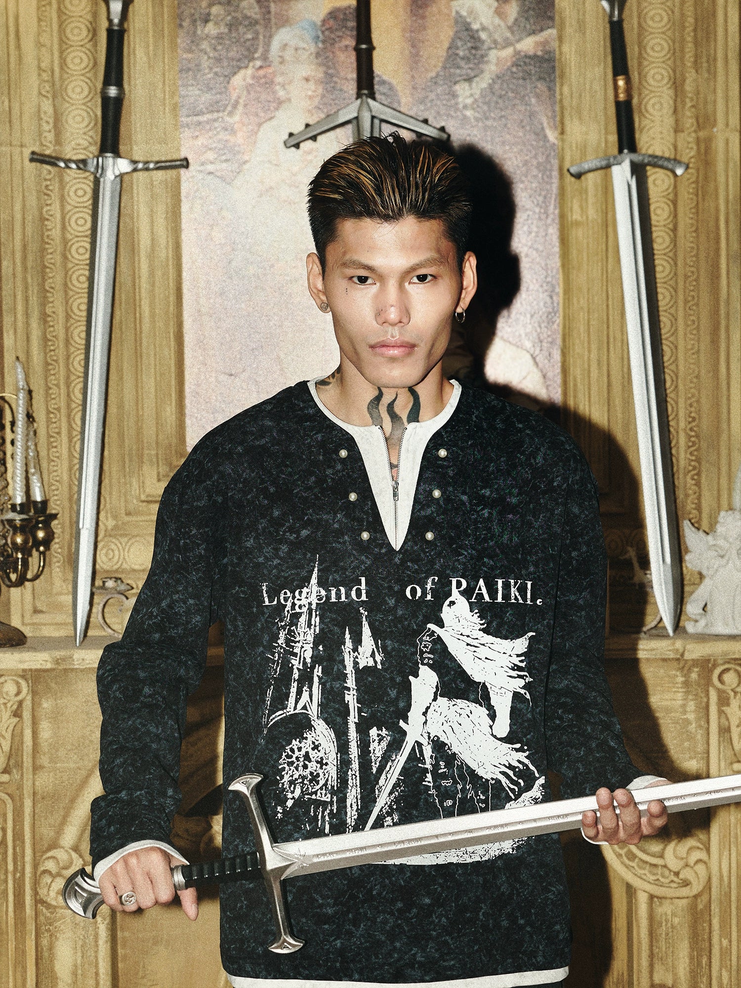 PAIKI Knight's Castle Henry Neck Pearl Buckle Fake Two-piece V-Neck Long Sleeve