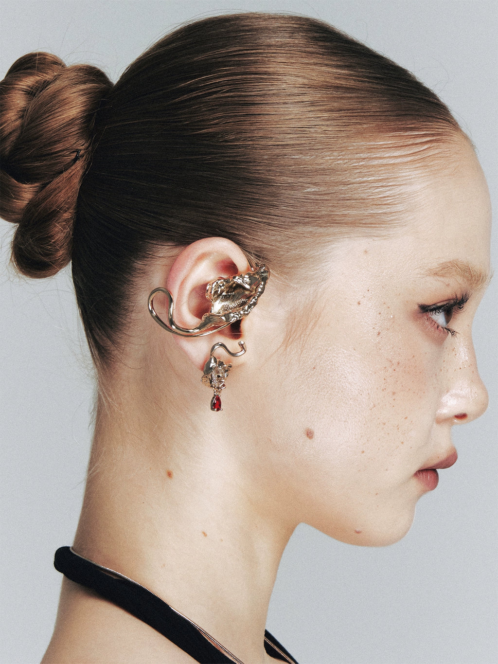 1JINN Vintage Metal Flower Earrings
