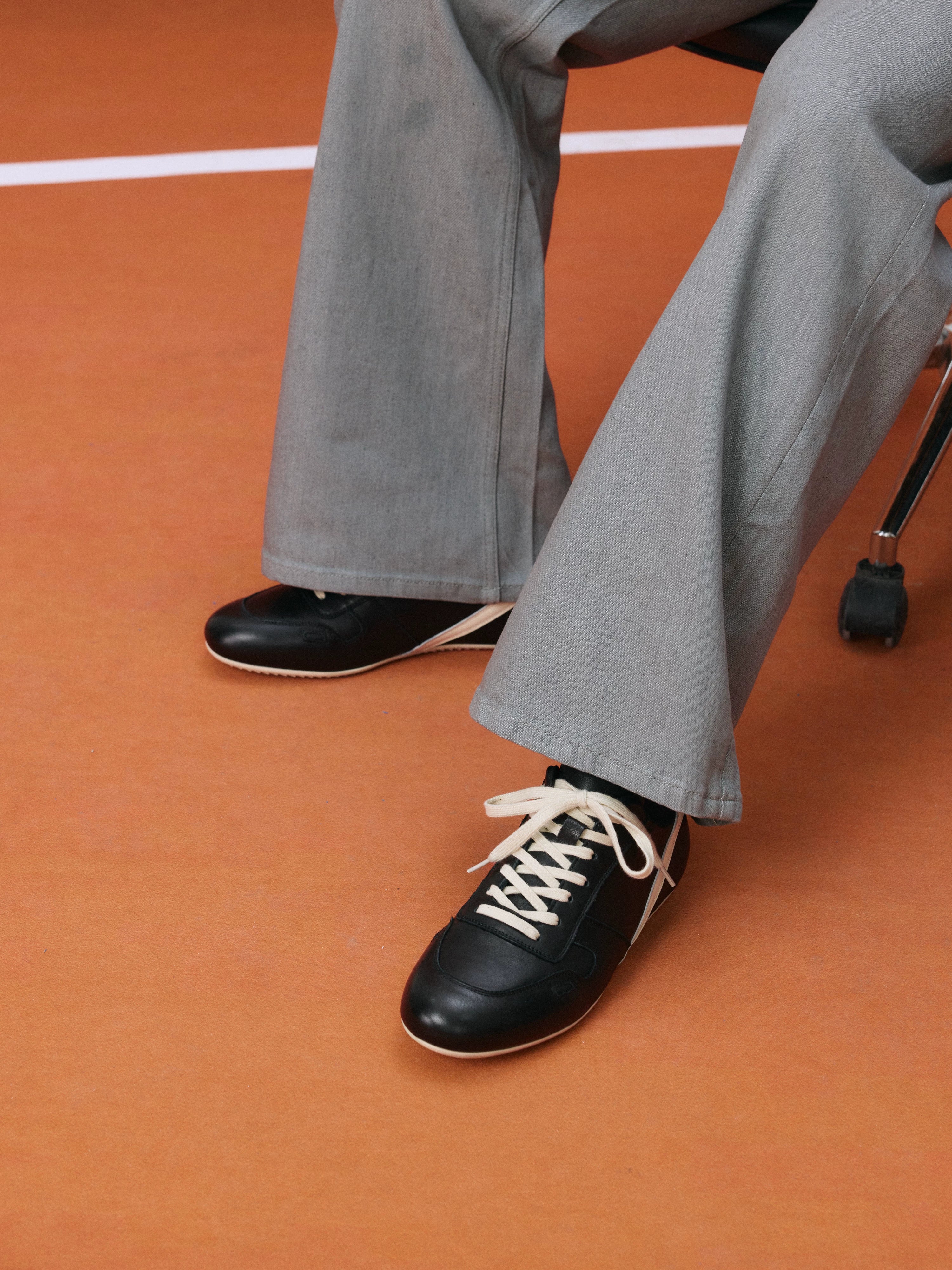 NO LOGO Leather Thin-soled Inner Height-increasing Contrasting Casual Shoes