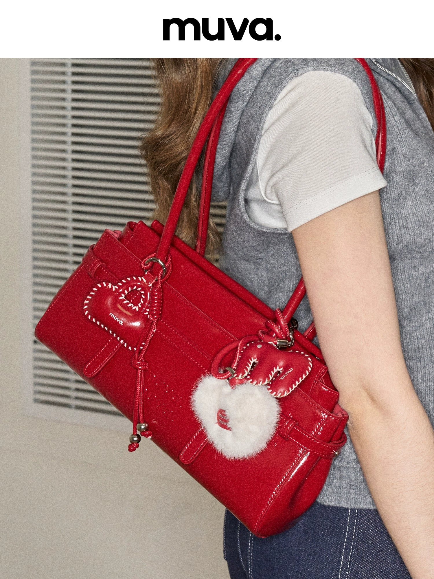 MUVA Funny Cute Winding Pendant