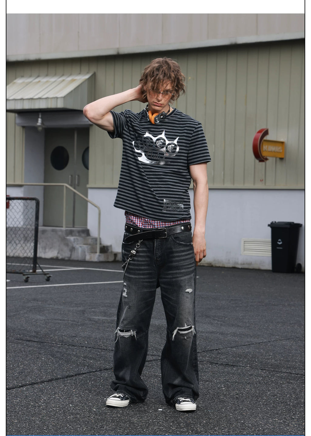 SAXGENWON Striped Three-dimensional Bright Silver Printed Front Shoulder Tee
