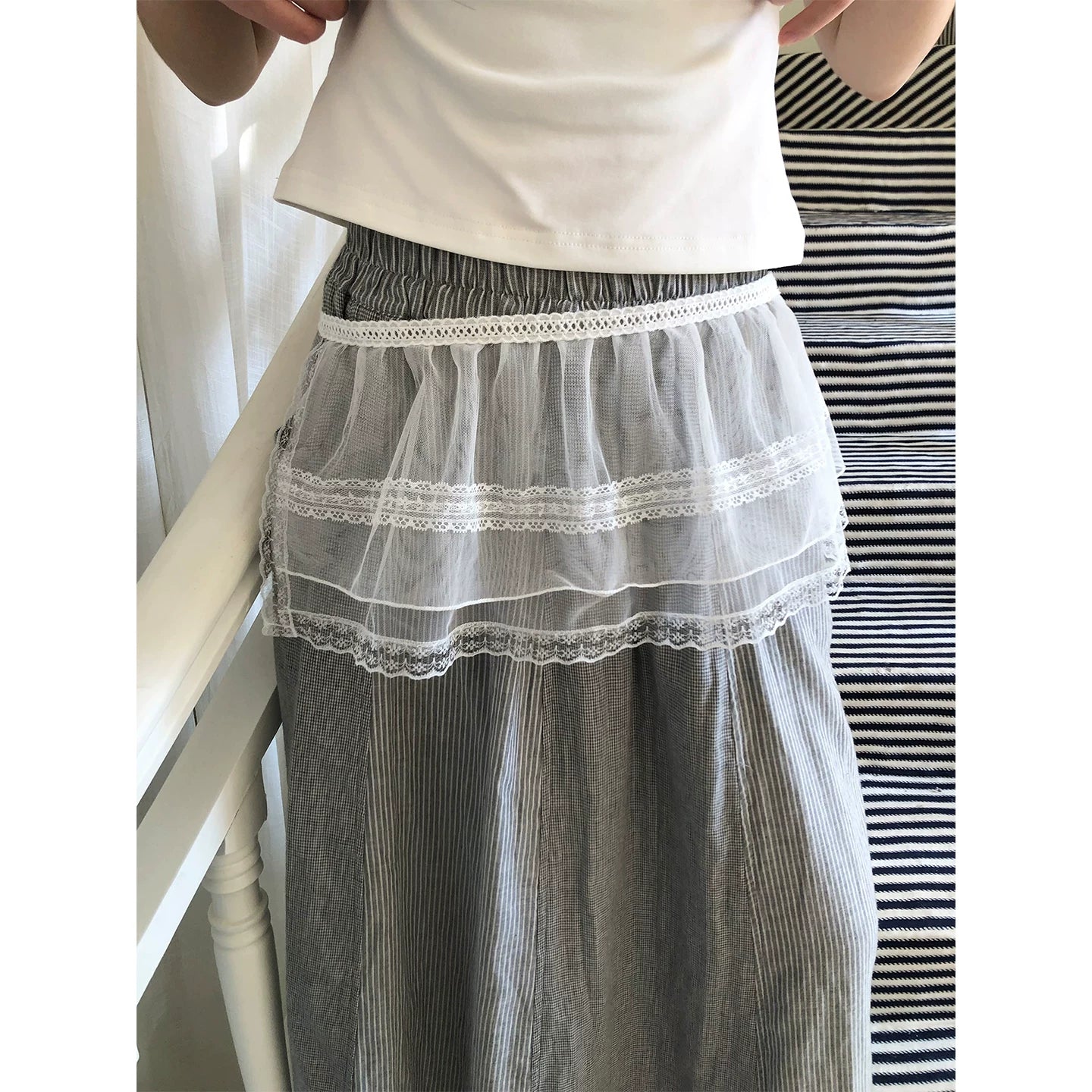 ANG: Project Versatile Strap Lace Edge Mesh Short Fart Curtain