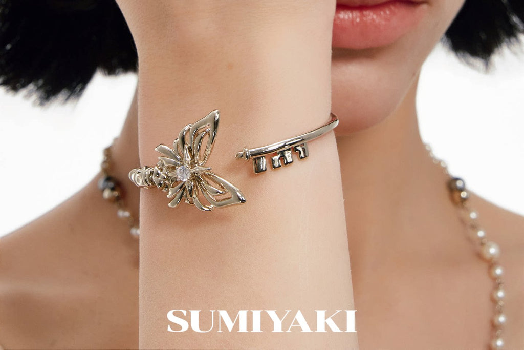 SUMIYAKI Premium Butterfly Key Bracelet