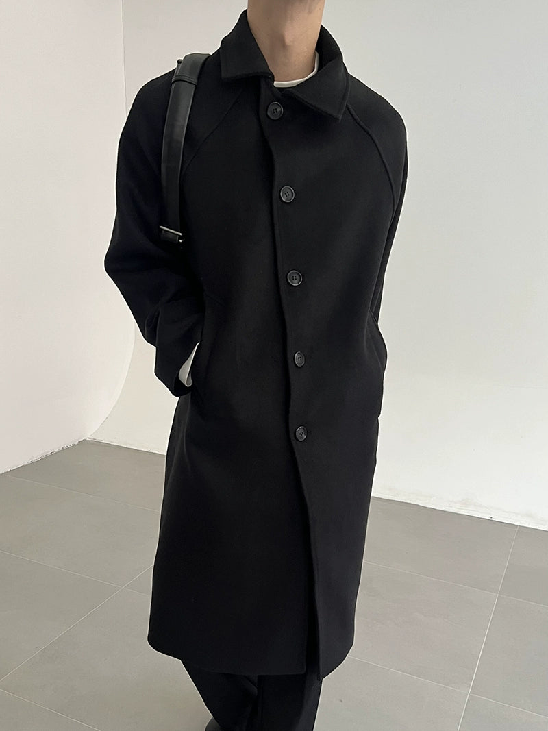 COLN Diagonal Buckle-down Coat