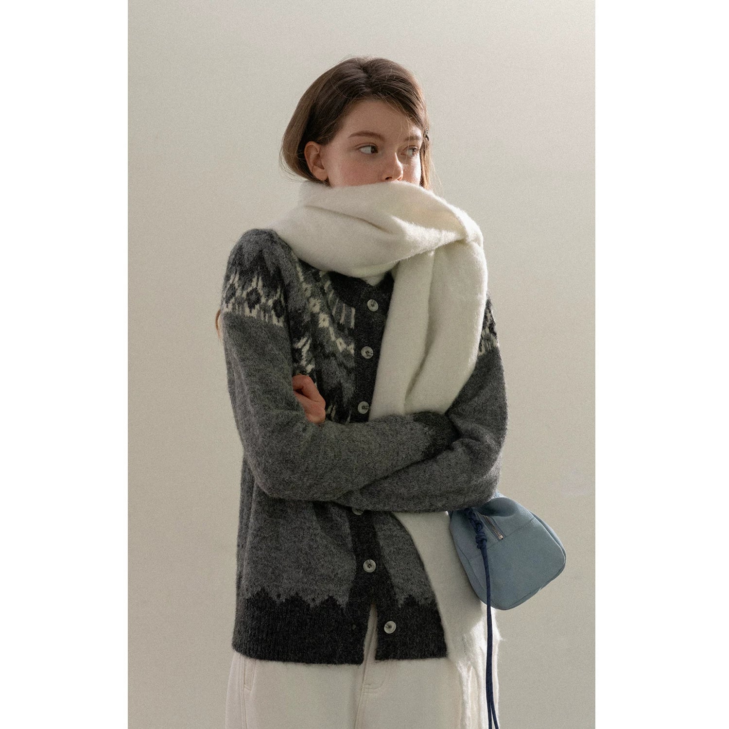 EGGKA Contrasting Color Crew Neck Loose Cardigan Sweater