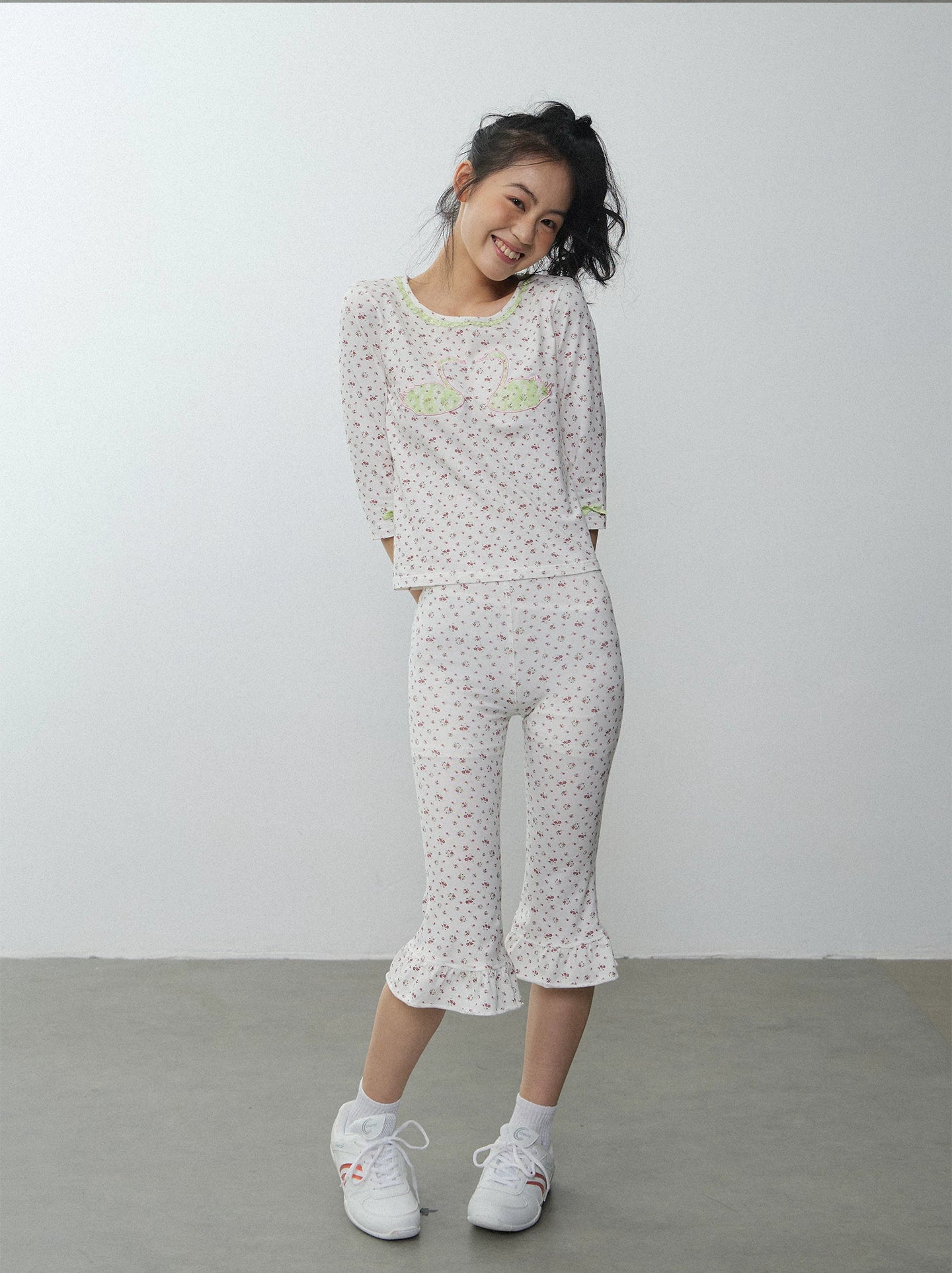 In Two Twos Lace Slim Floral Flared Trousers