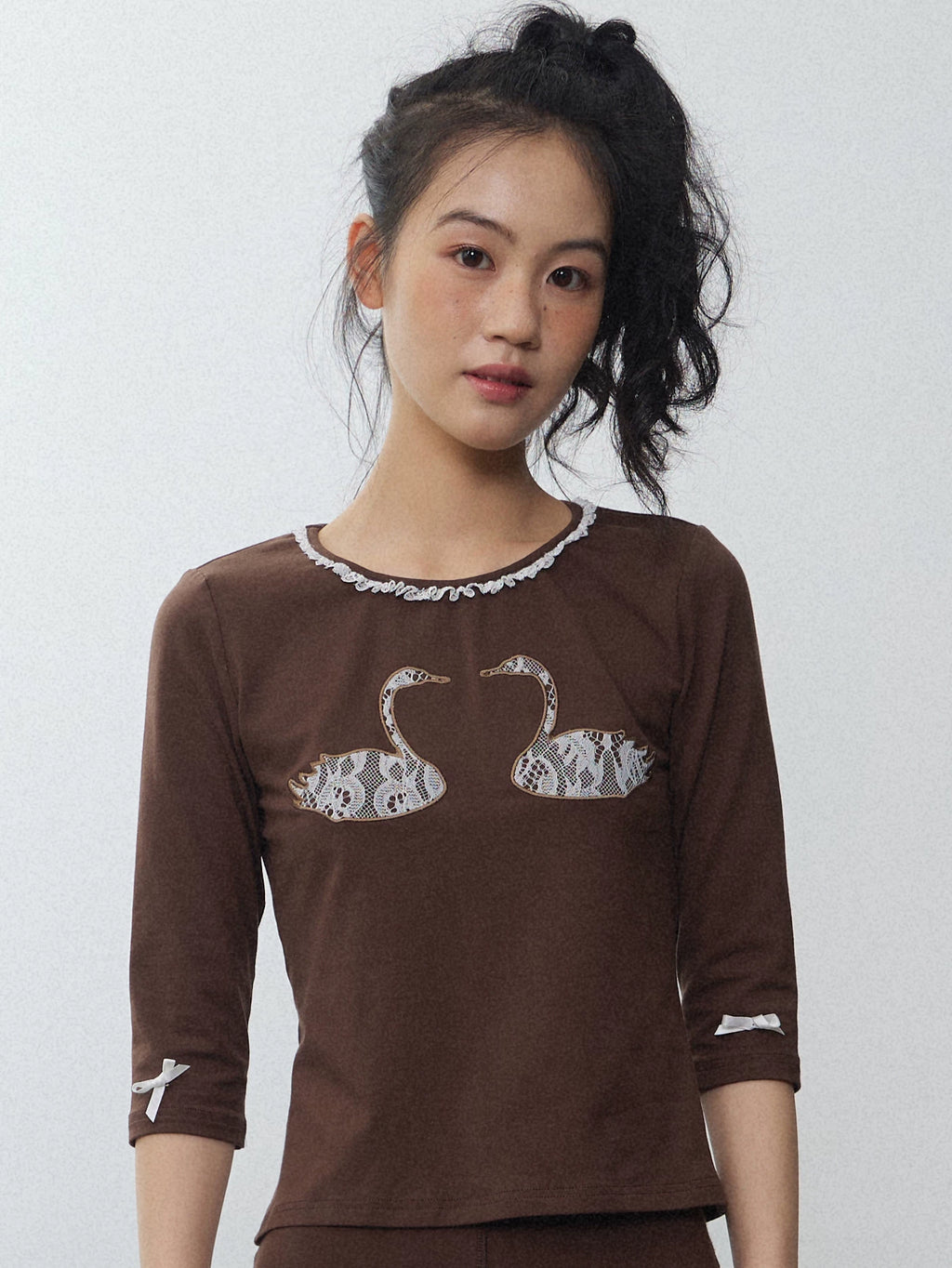 In Two Twos Lace Patch Embroidered Floral Tee