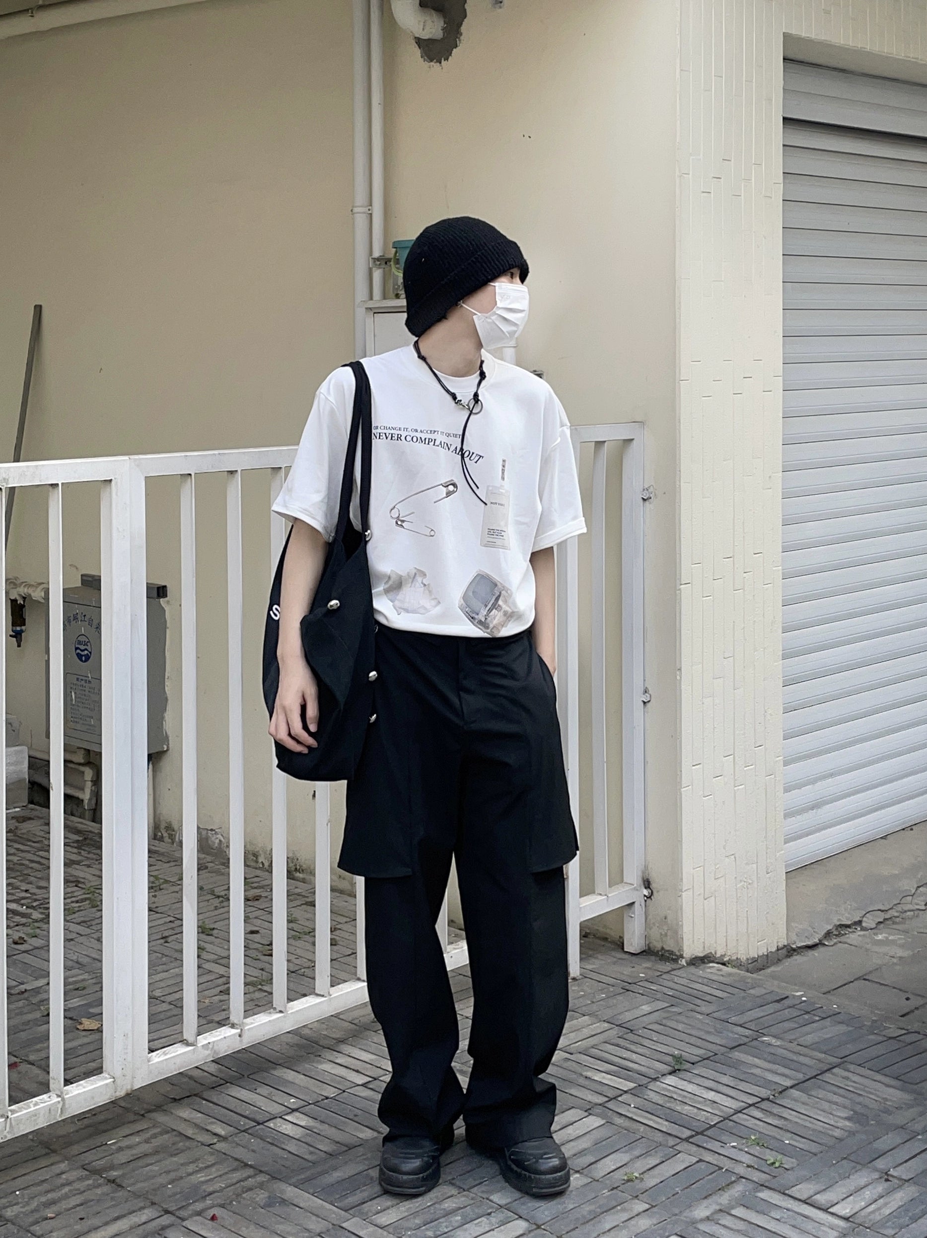 NOT UGLY Multi-picture Printing Comfortable Texture Tee