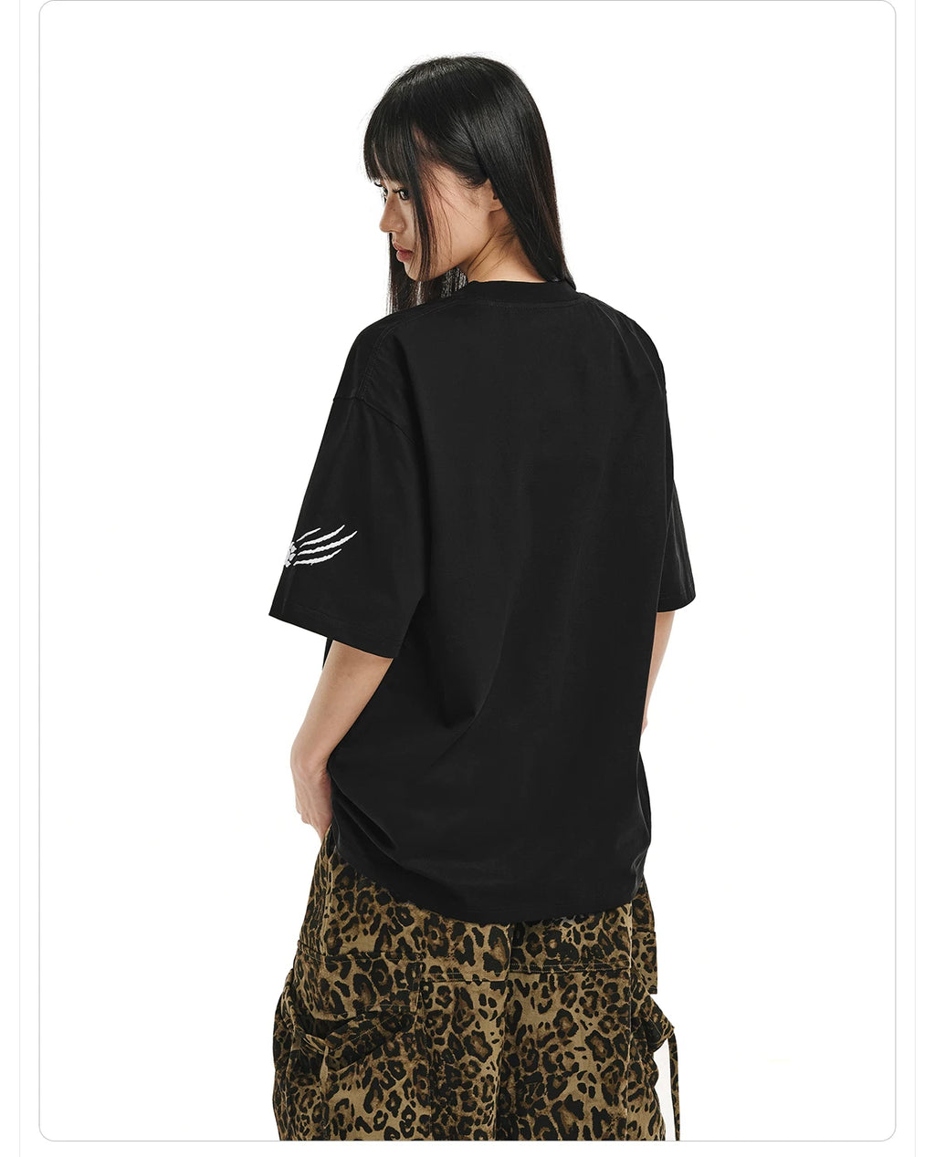 404MOB Leopard Print Horse Hair Embroidery Casual Tee