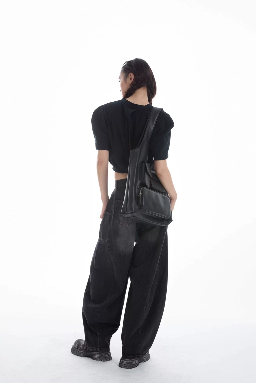 DirtySix Multi-pocket Heavy Industry Cowhide Shoulder Bag