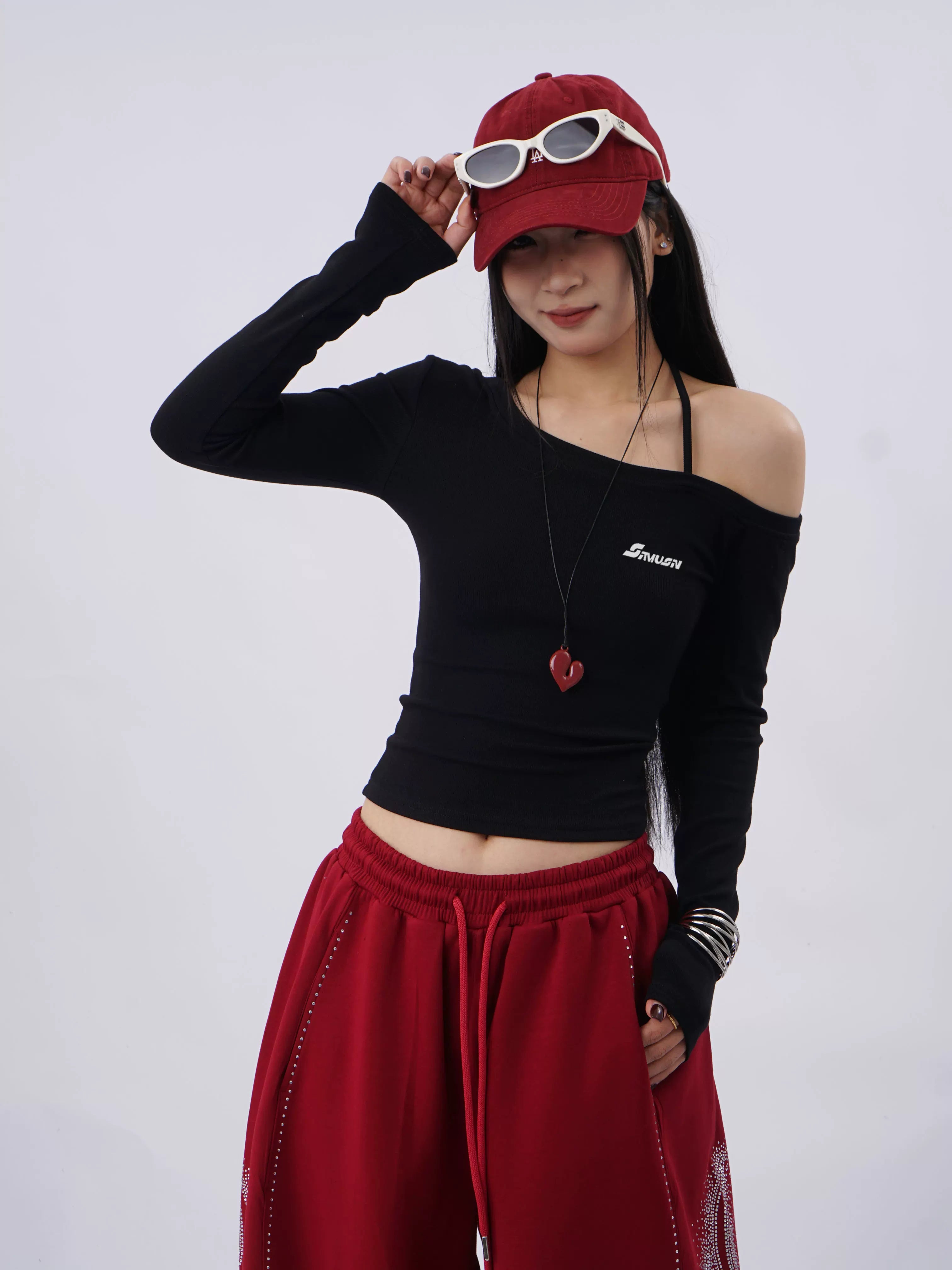 SAMUSAN Letter Embroidered Slanted Shoulder Long Sleeve