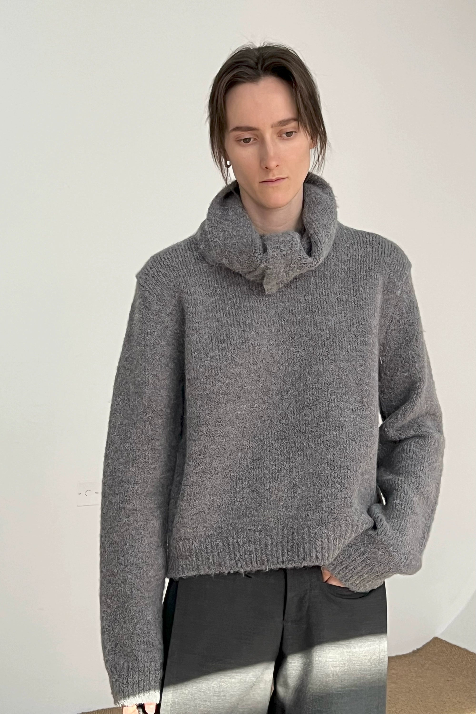 COLN Scarf Two-piece Short Sweater