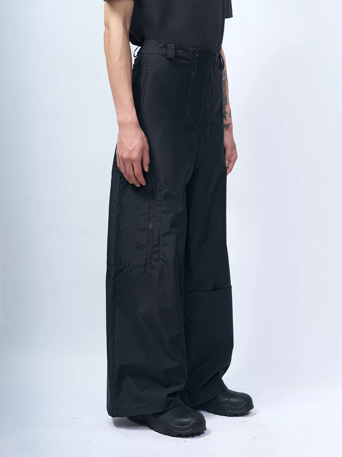 ETHEREAL PRODUCTION Double Zipper Deconstruction Loose Pocket Paratrooper Pants