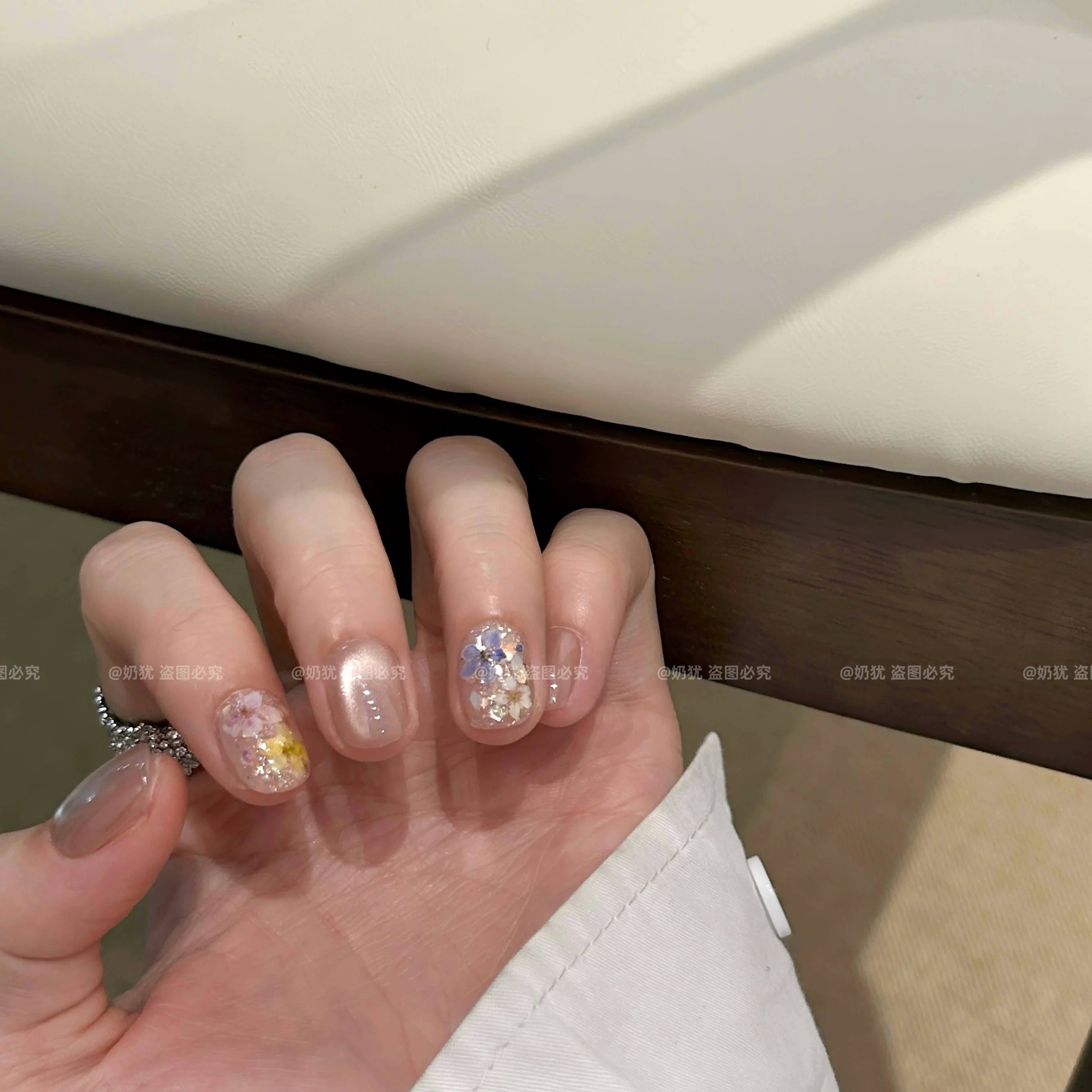 Beetle Nails Handmade Naked Skin Water Feeling Glass Beads Wearing Armor