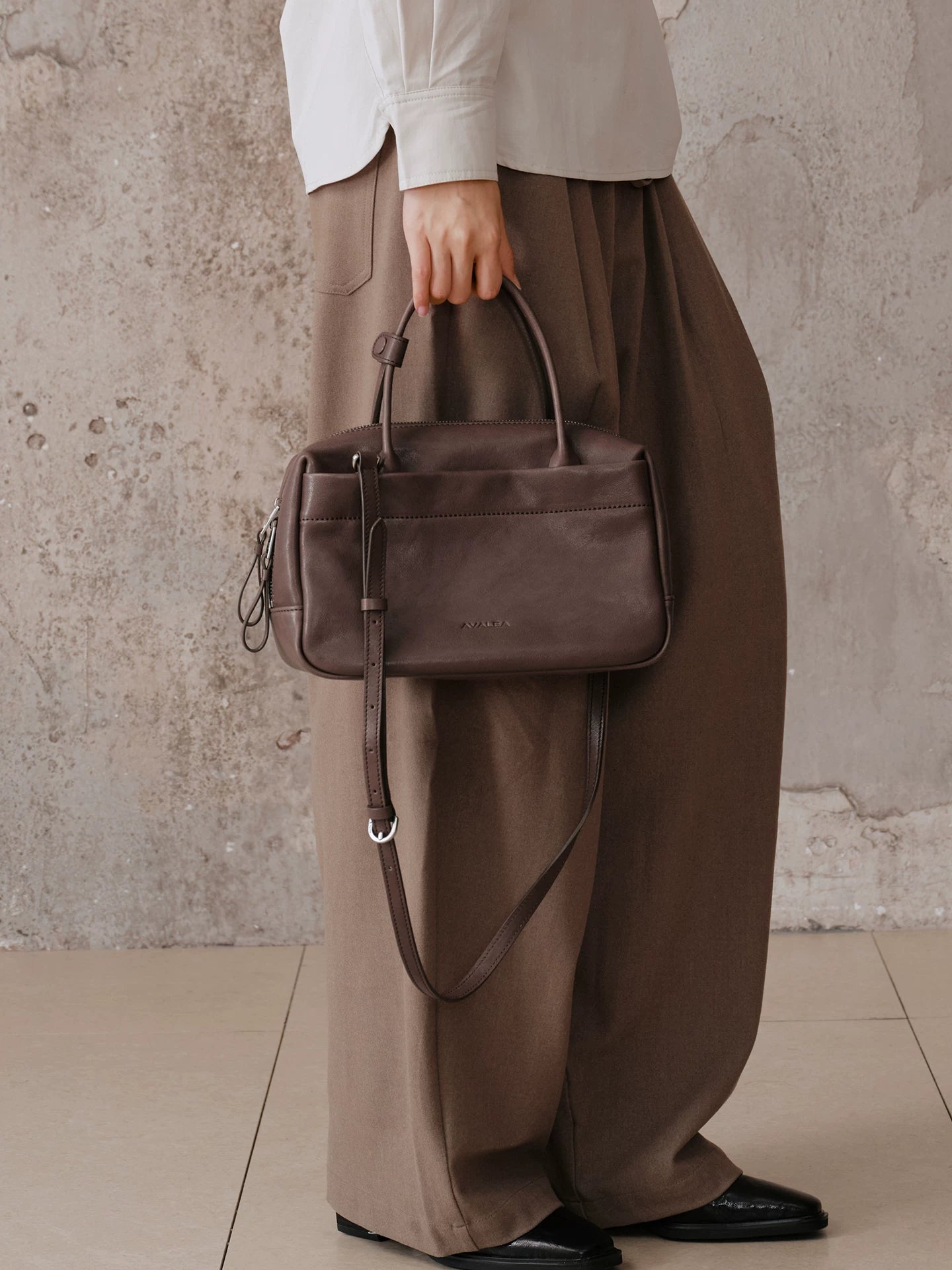 AVALEA Vintage Handheld Shoulder Bag