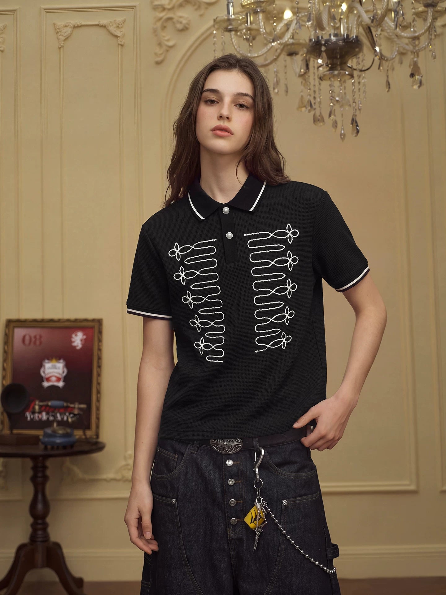 YADcrew Rope Embroidery Loose Lapel Tee