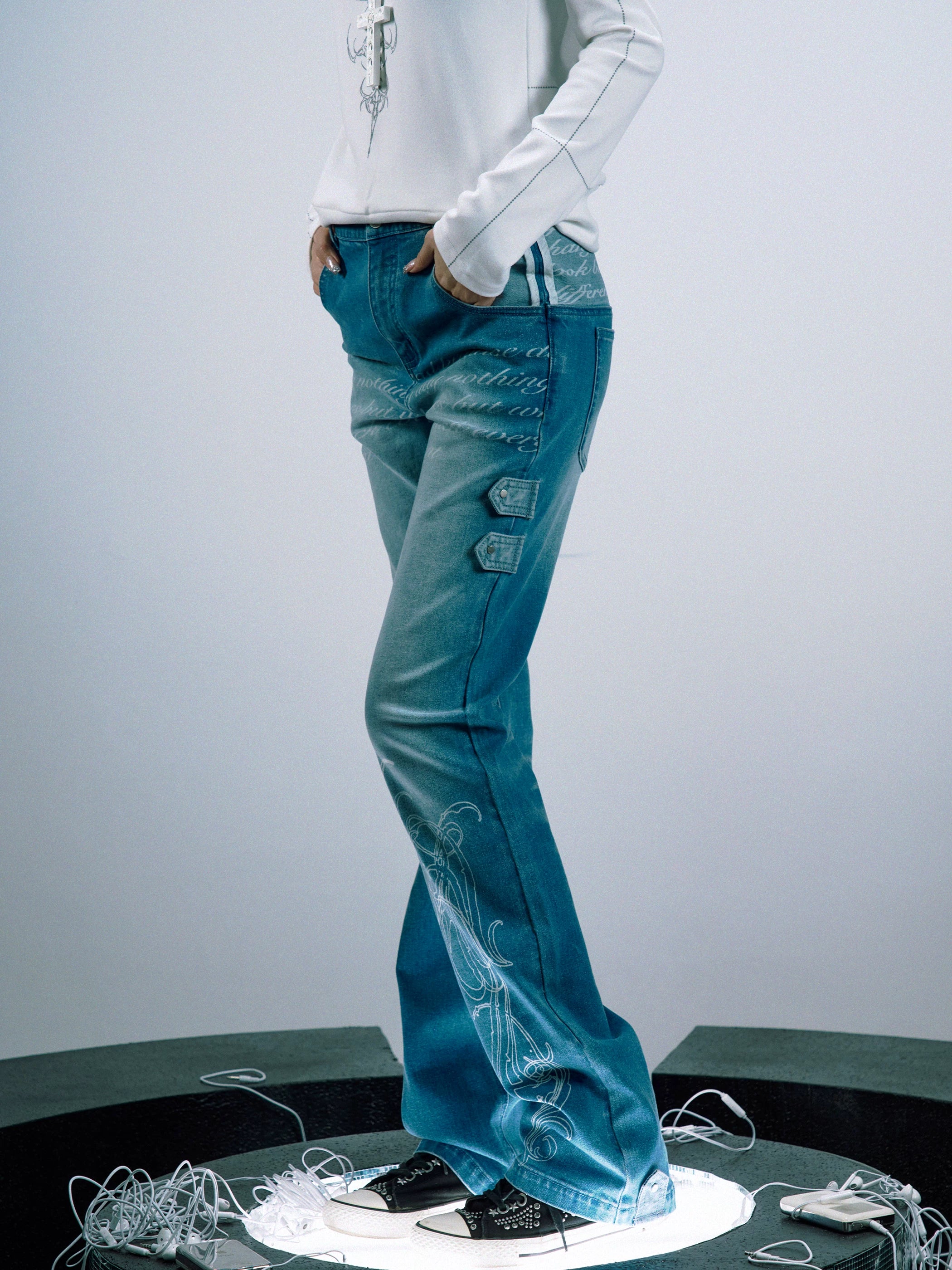 PAIKI Slim Fit Totem Versatile Jeans