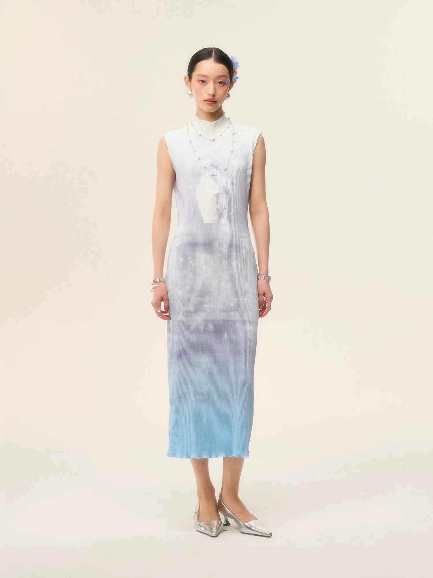 LOUMUTAKU Pleated Vase Gradual Change Sleeveless Dress