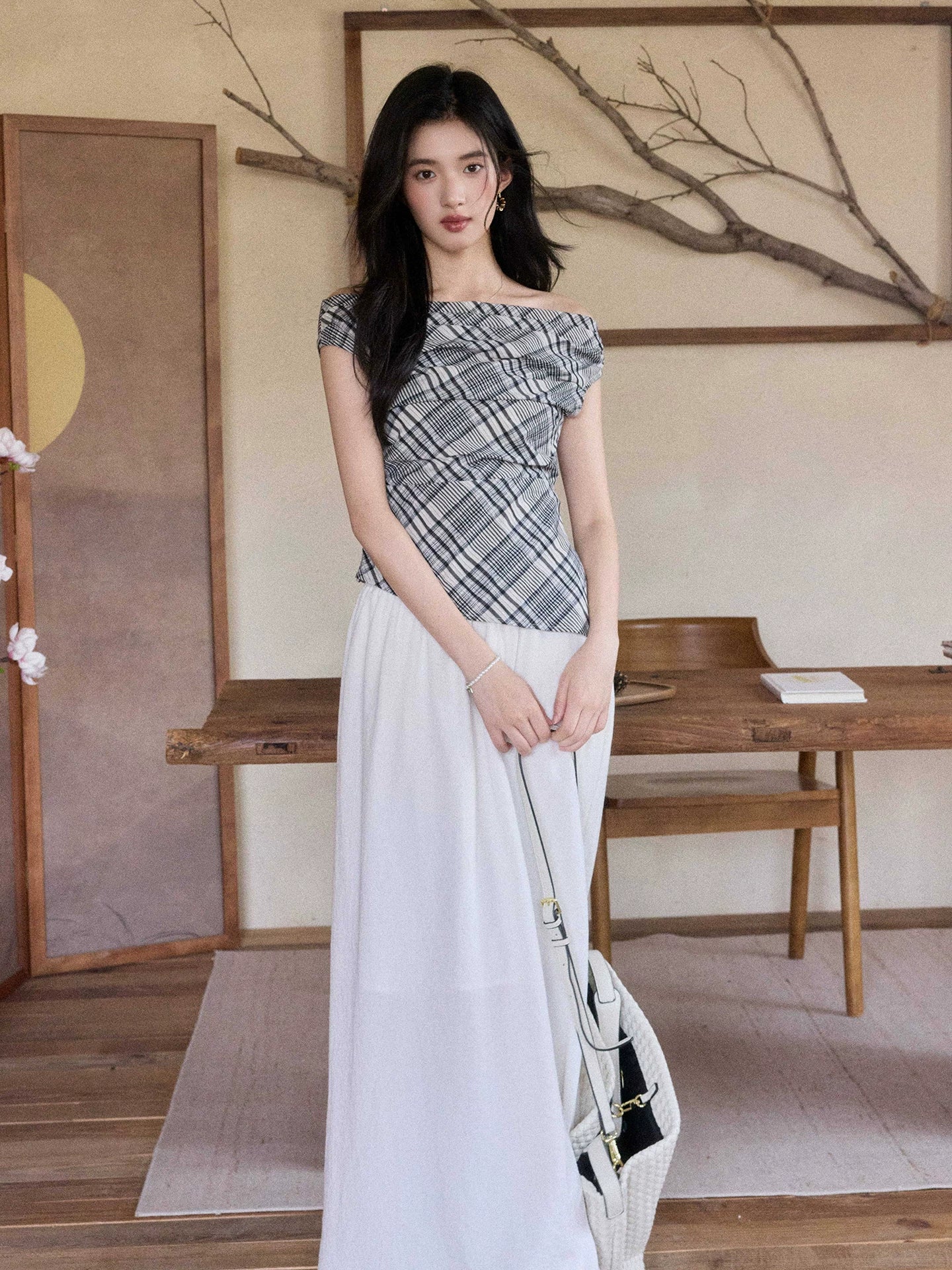 TYANG Retro Plaid Shoulder Top