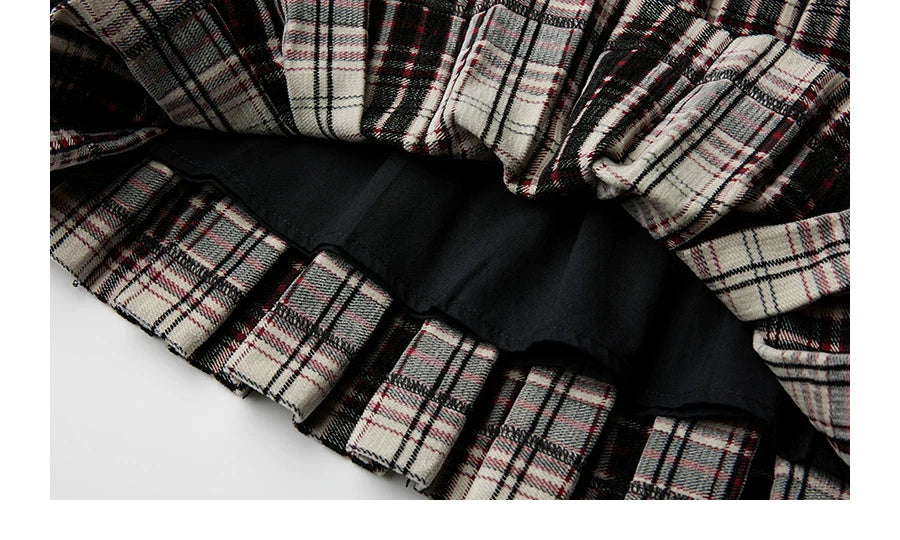 INDULGE Checked Lace Stitching Skirt