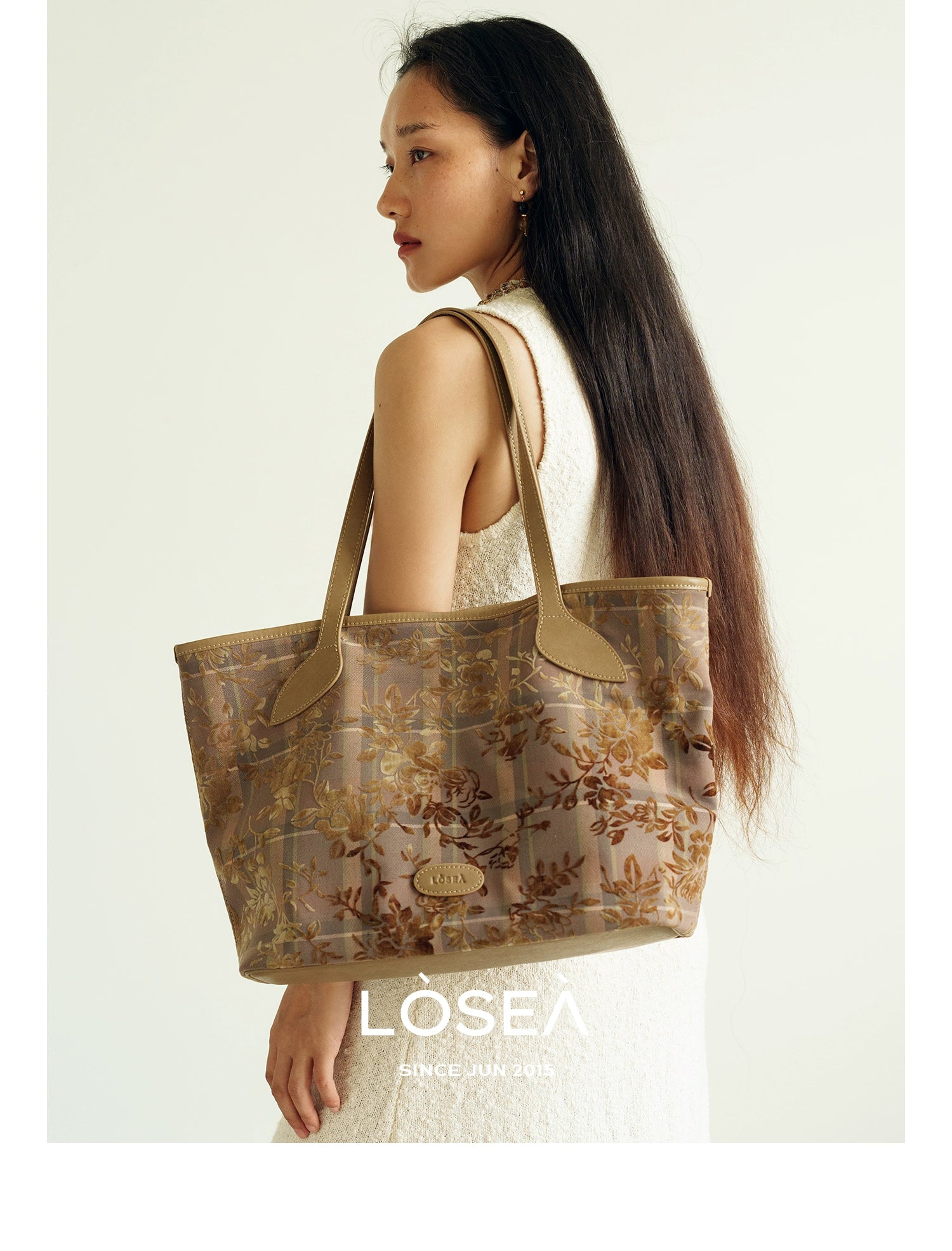 LOSEA Lu Xi All Things Grow Tie-dye flocking large-capacity tote bag