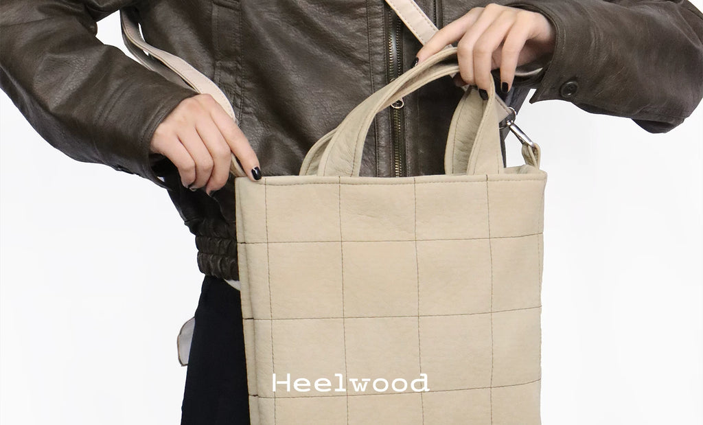 Heelwood [Raw Checked Plaid] Checked Handheld Square Bag