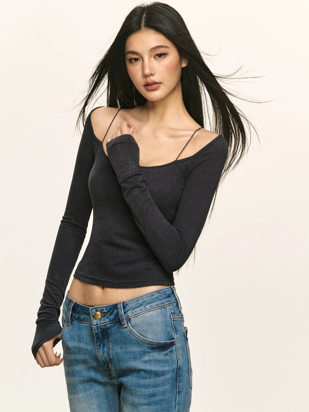 Anna Aneae Slim Off-Shoulder Short Long Sleeves