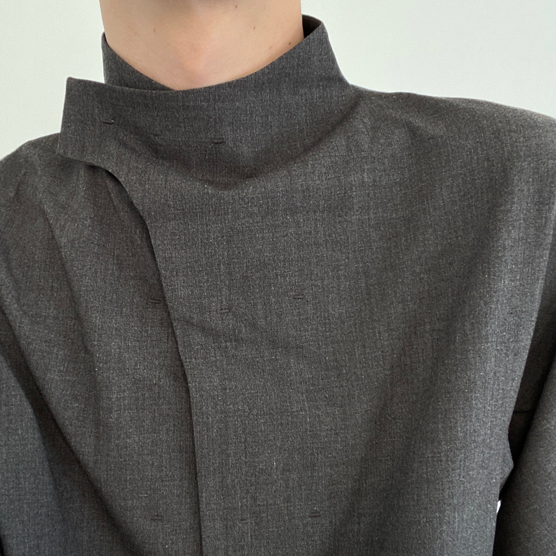 COLN Casual Semi-turtleneck Long-sleeved Shirt