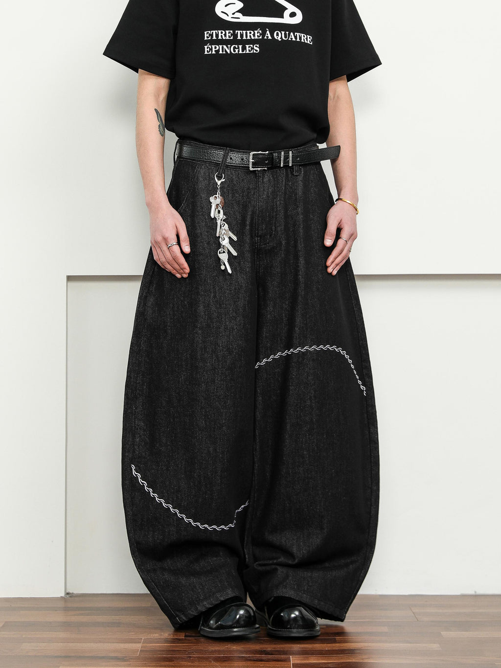 FLYOFF niche arc embroidery Danny scimitar jeans