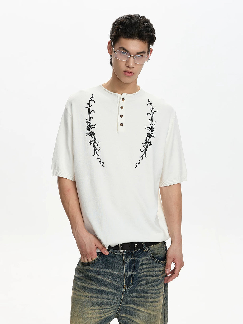 A PUEE Vintage Floral Embroidery Knitted Tee