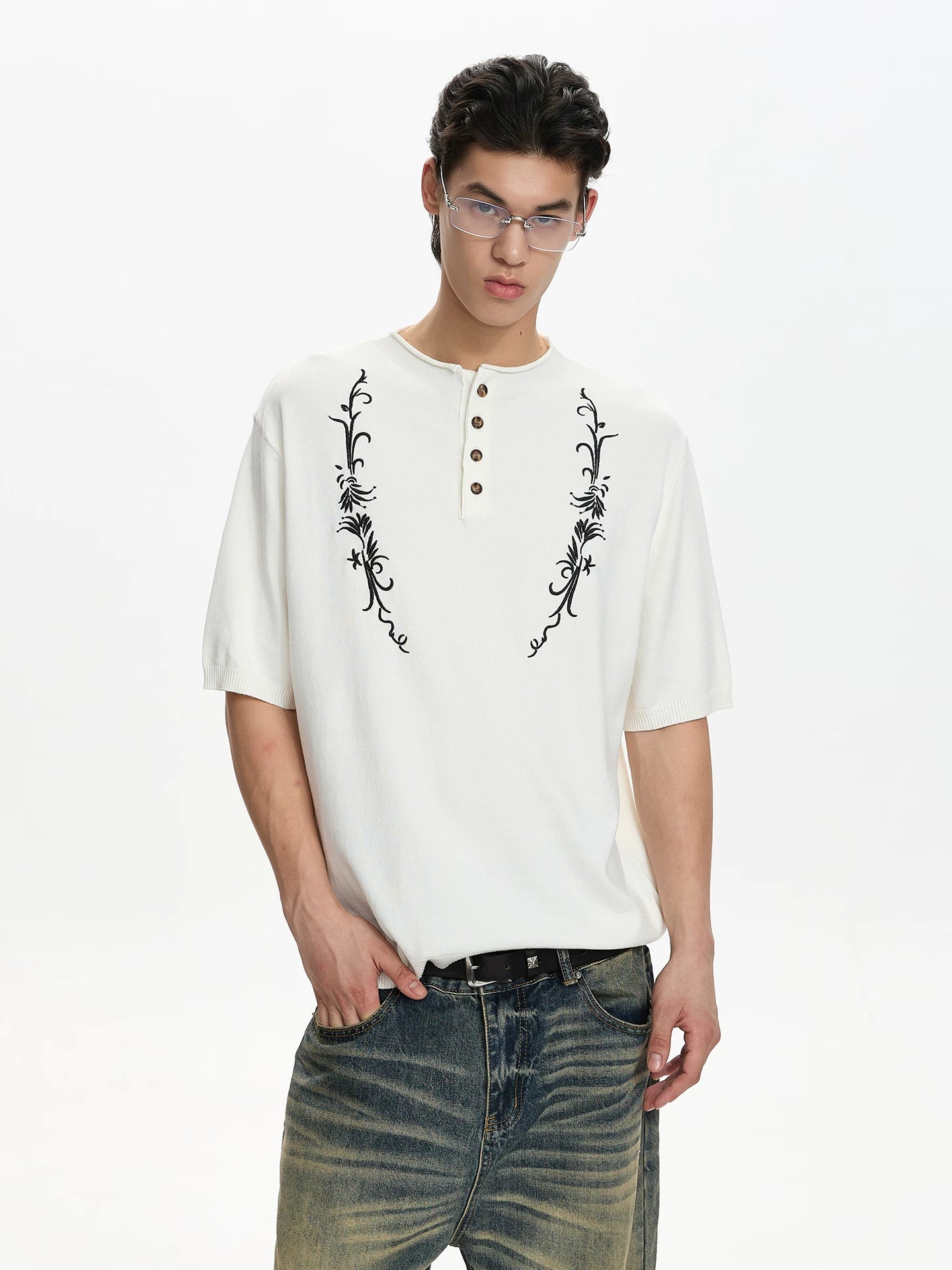A PUEE Vintage Floral Embroidery Knitted Tee