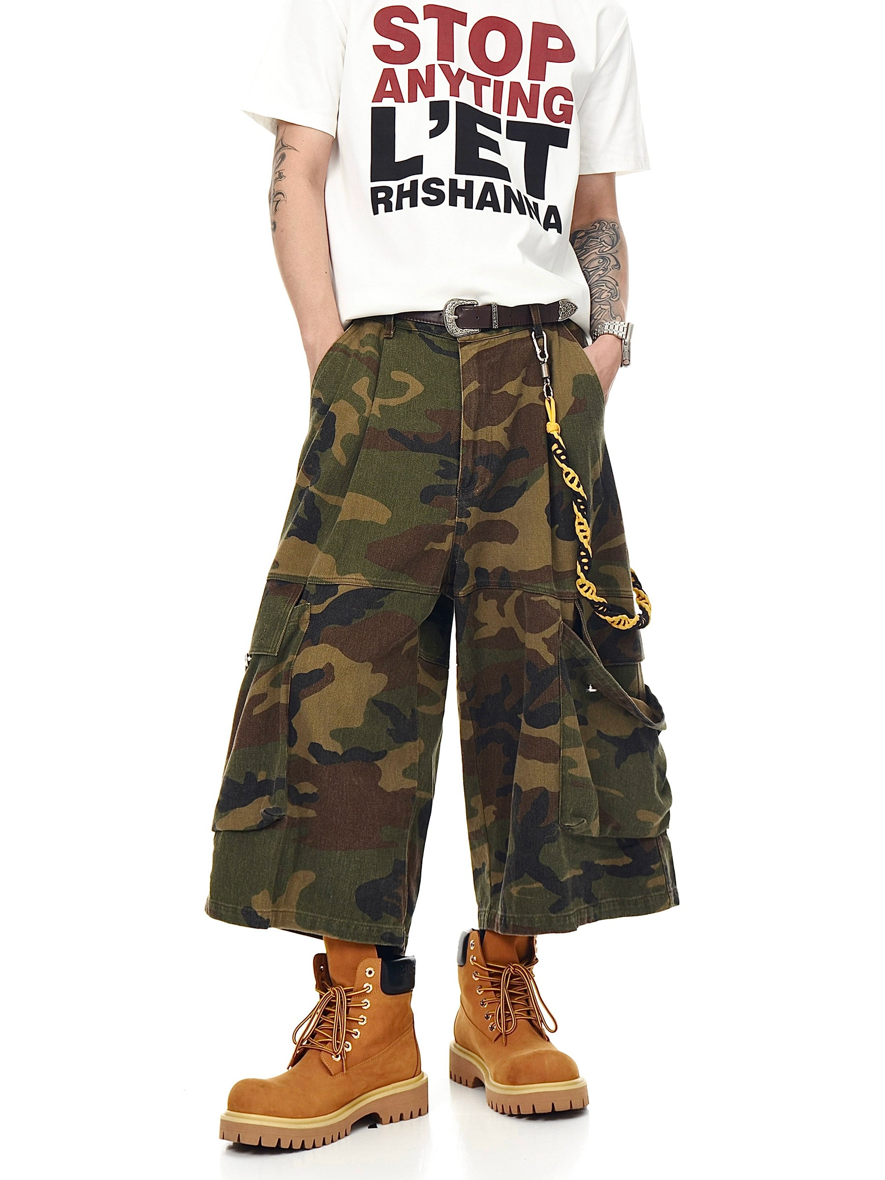 BLACKLISTS Washed Old Big Pocket Camouflage Tooling Shorts