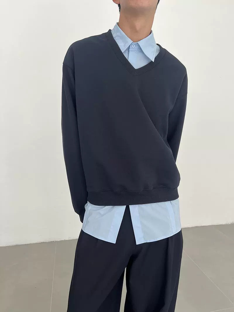 COLN Deep V-neck Fold-on Pullover Sweater