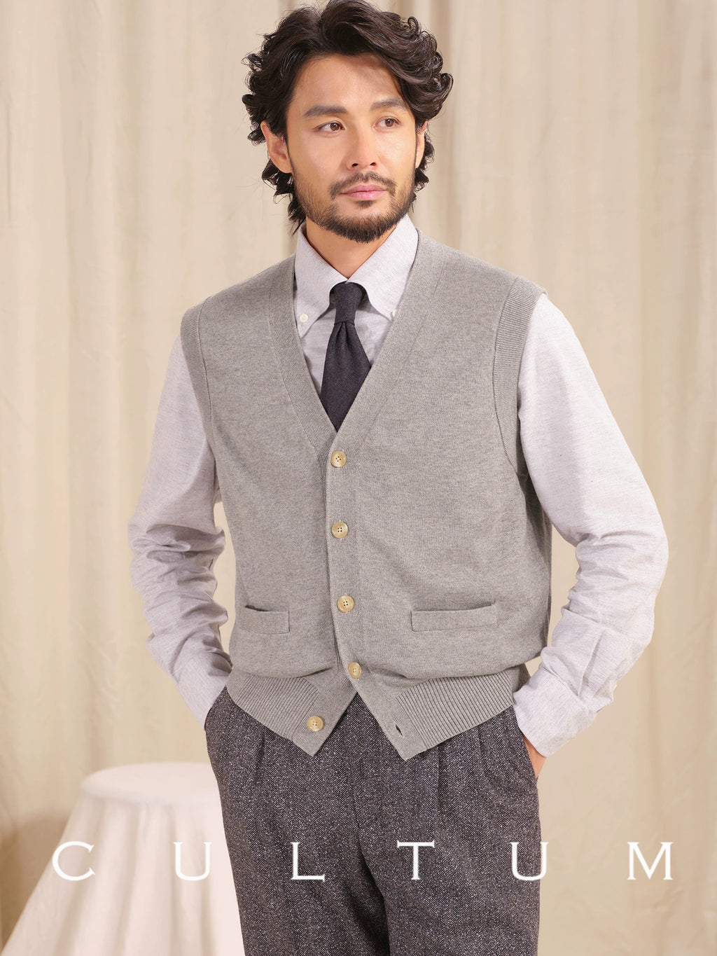 CULTUM Sleeveless Knitted Cardigan V-Neck Wool Vest