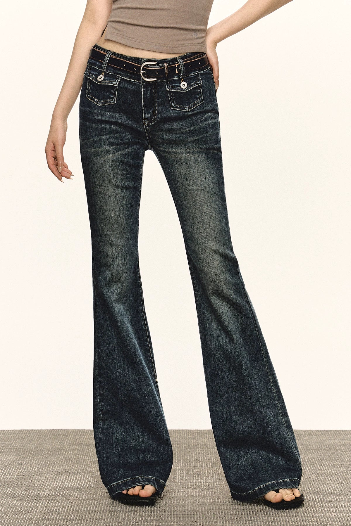 Ariseism Vintage Low-rise Pull Jeans