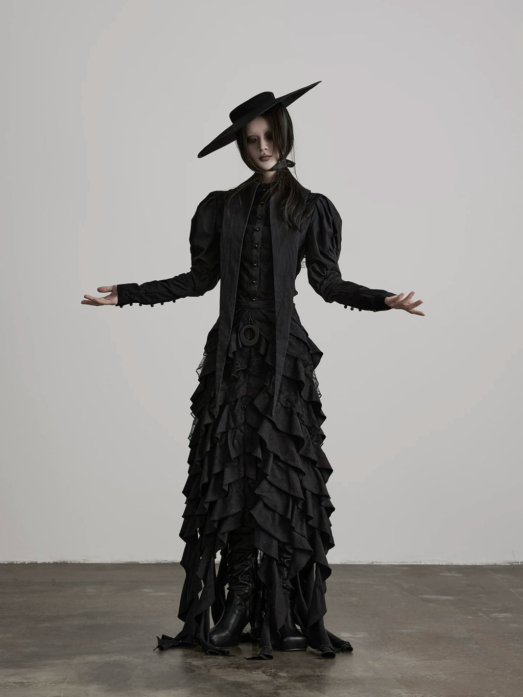 INDULG Irregular Lace Skirt