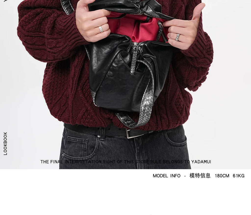 YADAMUI Snake Pleated Messenger Bag
