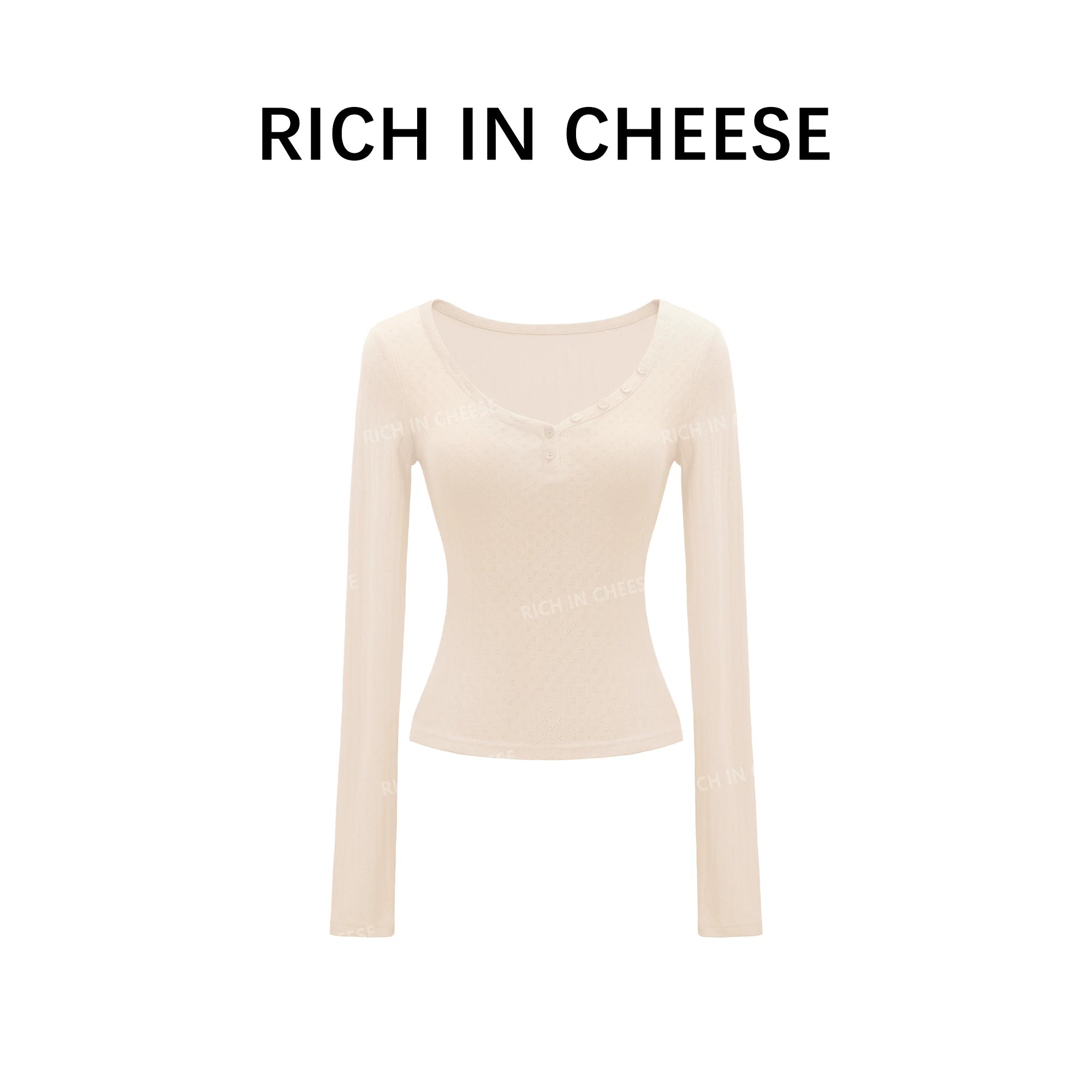 RICH IN CHEESE Slim and Versatile Long Sleeves