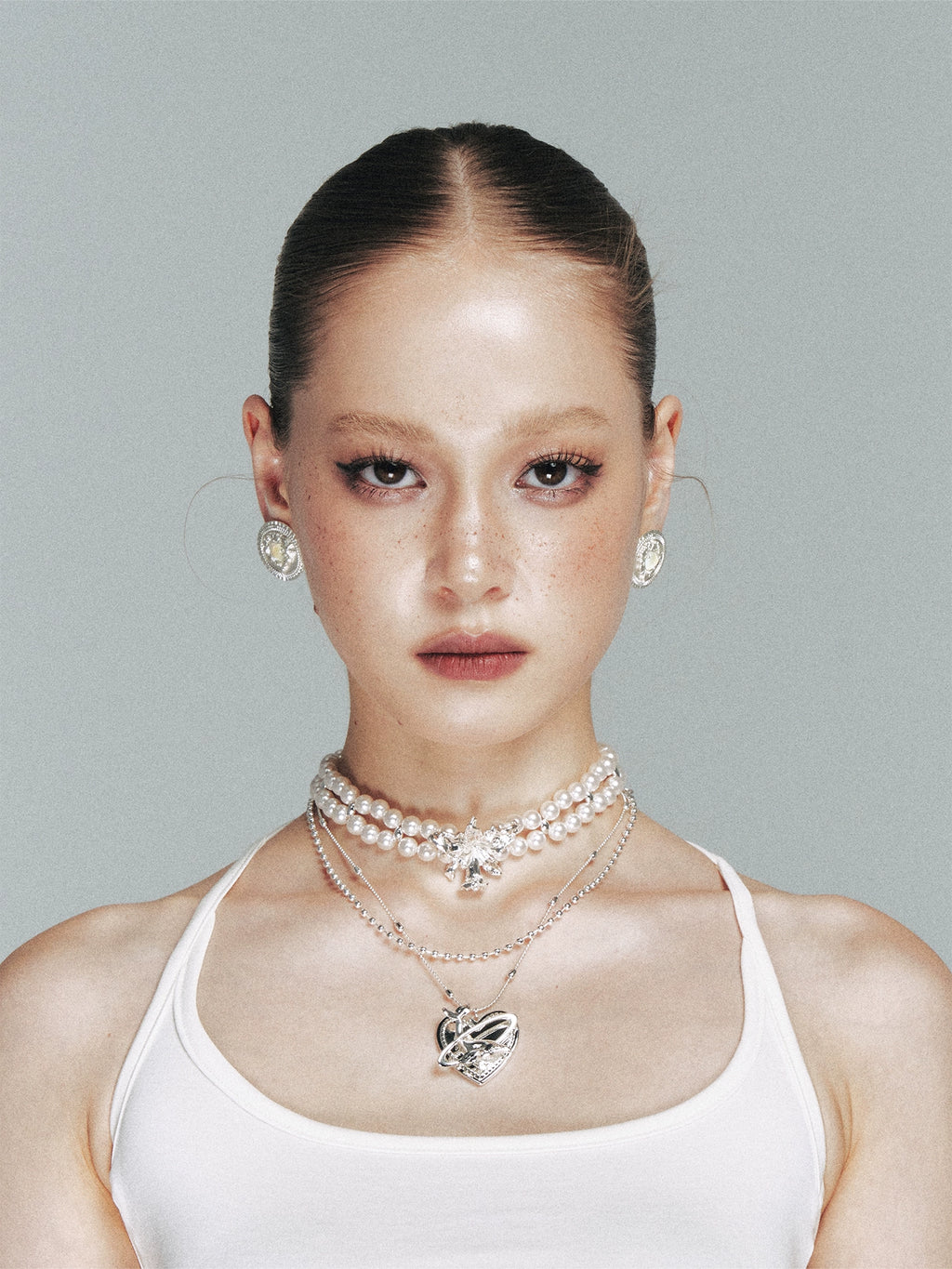 1JINN Double Pearl Metal Flower Clavicle Chain