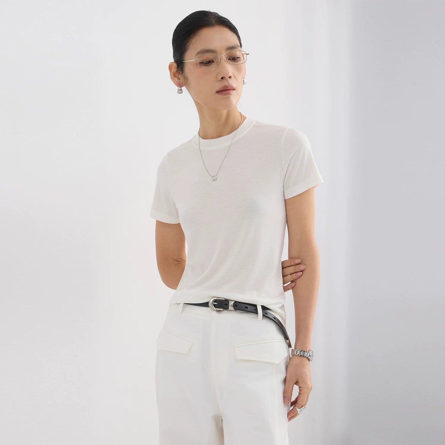 Sameuoo Versatile Straight-shoulder Casual Tee
