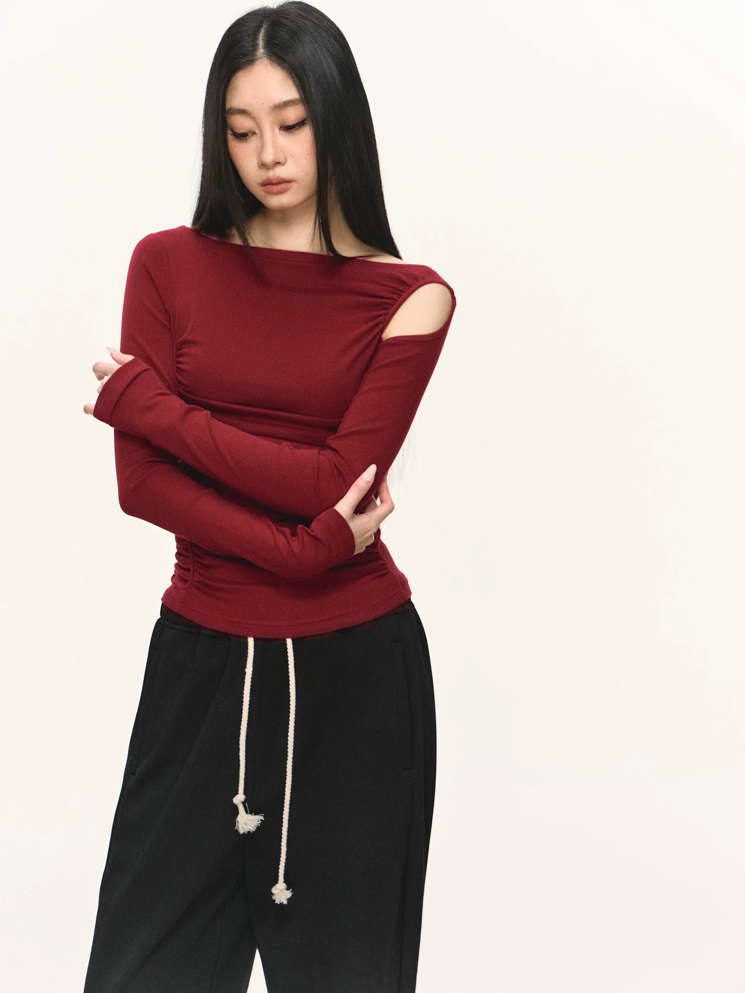 Anna Aneae Hollow Shoulders Waist Thin Long Sleeves