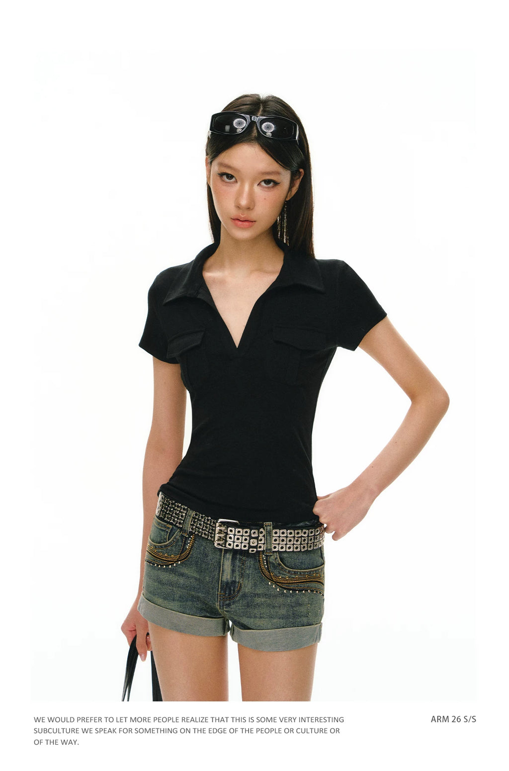 Ariseism Fitted V-Neck Pocket Short Sleeve Tee