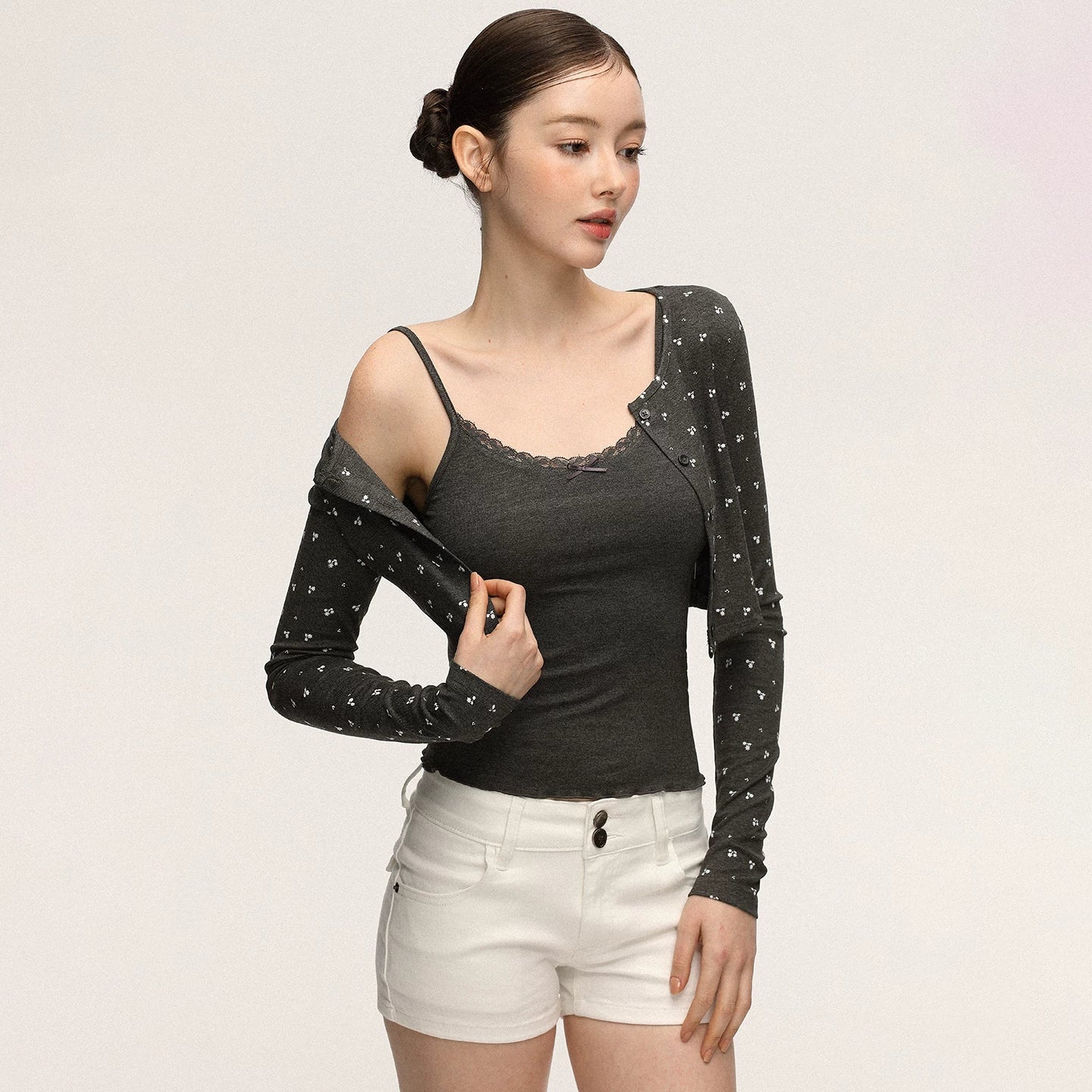 Anna Aneae Floral Knitted Cardigan Slim-fit Suspenders Two-piece Set