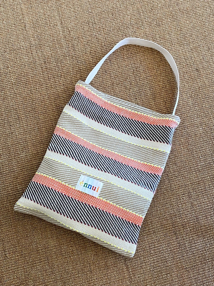 ENNUI Hand-woven Contrasting Splicing Shoulder Bag