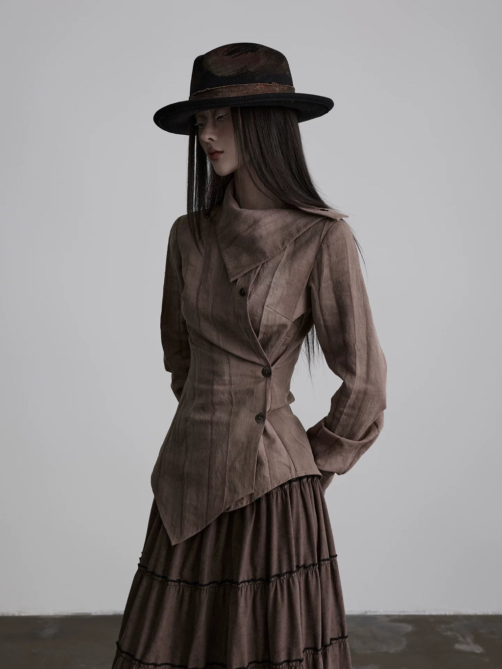 INDULGE Large Flip Collar Two Wear Hem Waist Shirt