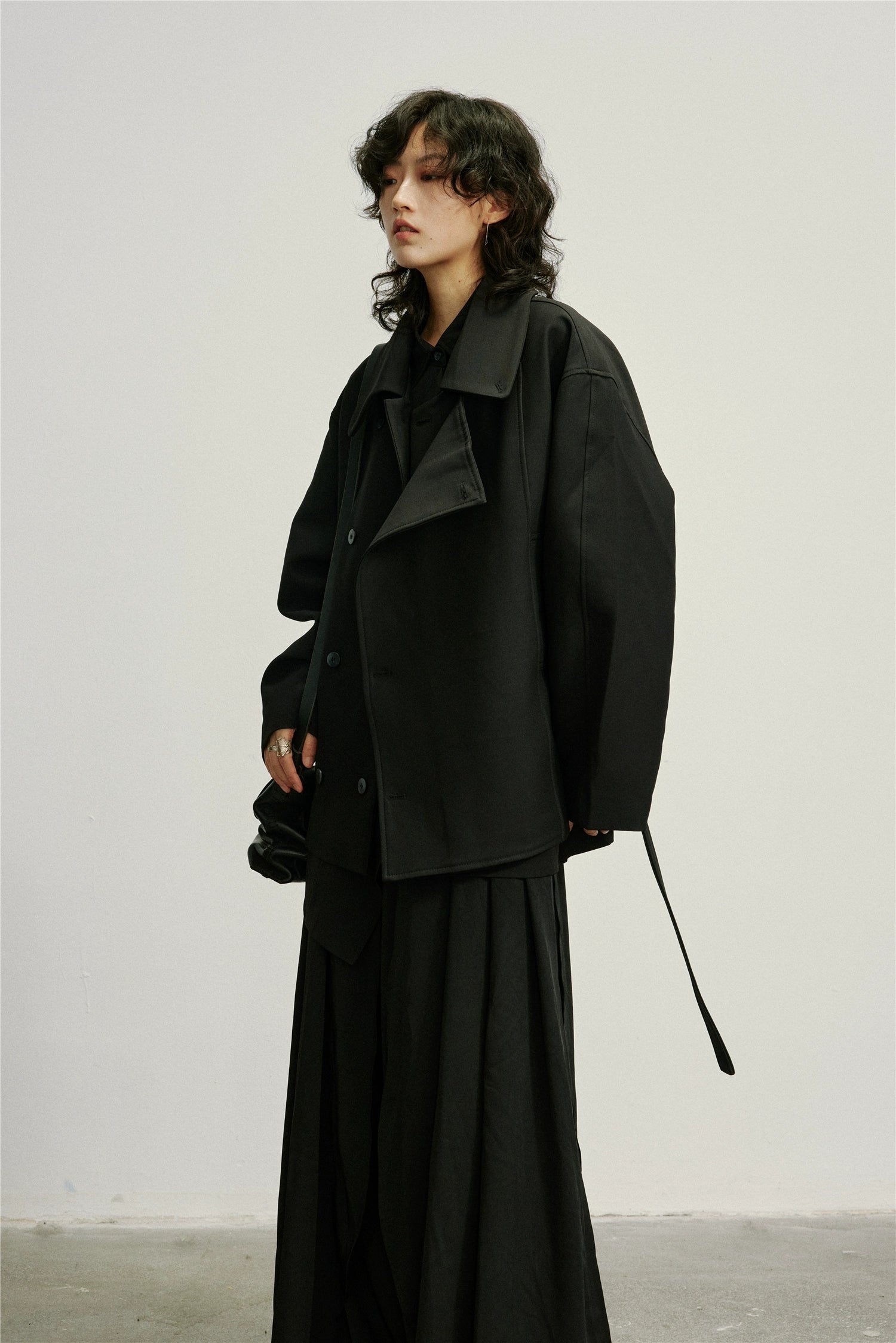 SUNYVONNE Minimalist Lapel Double-breasted Short Jacket