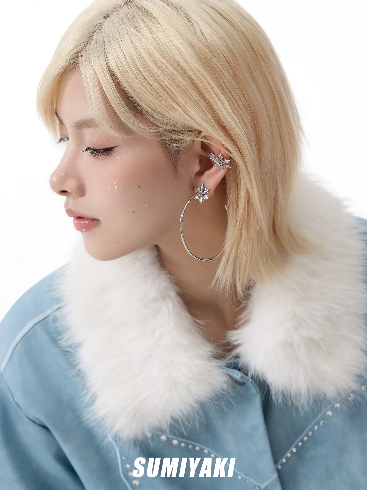 SUMIYAKI Exquisite Snowflake Tassel Ear Clips