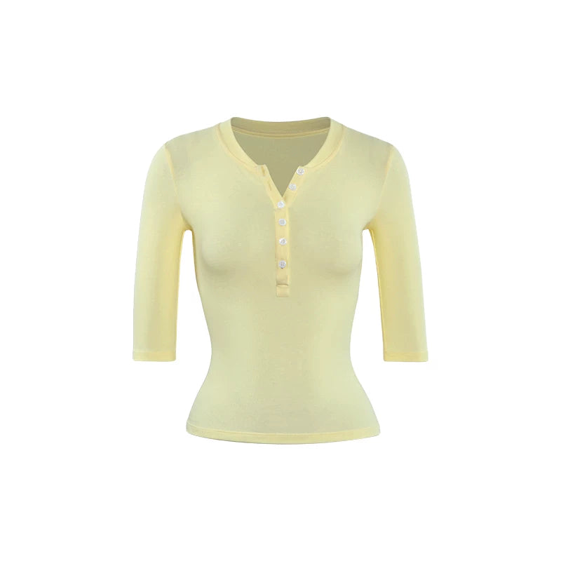 Audwyn Henry Gets A Slim Tee