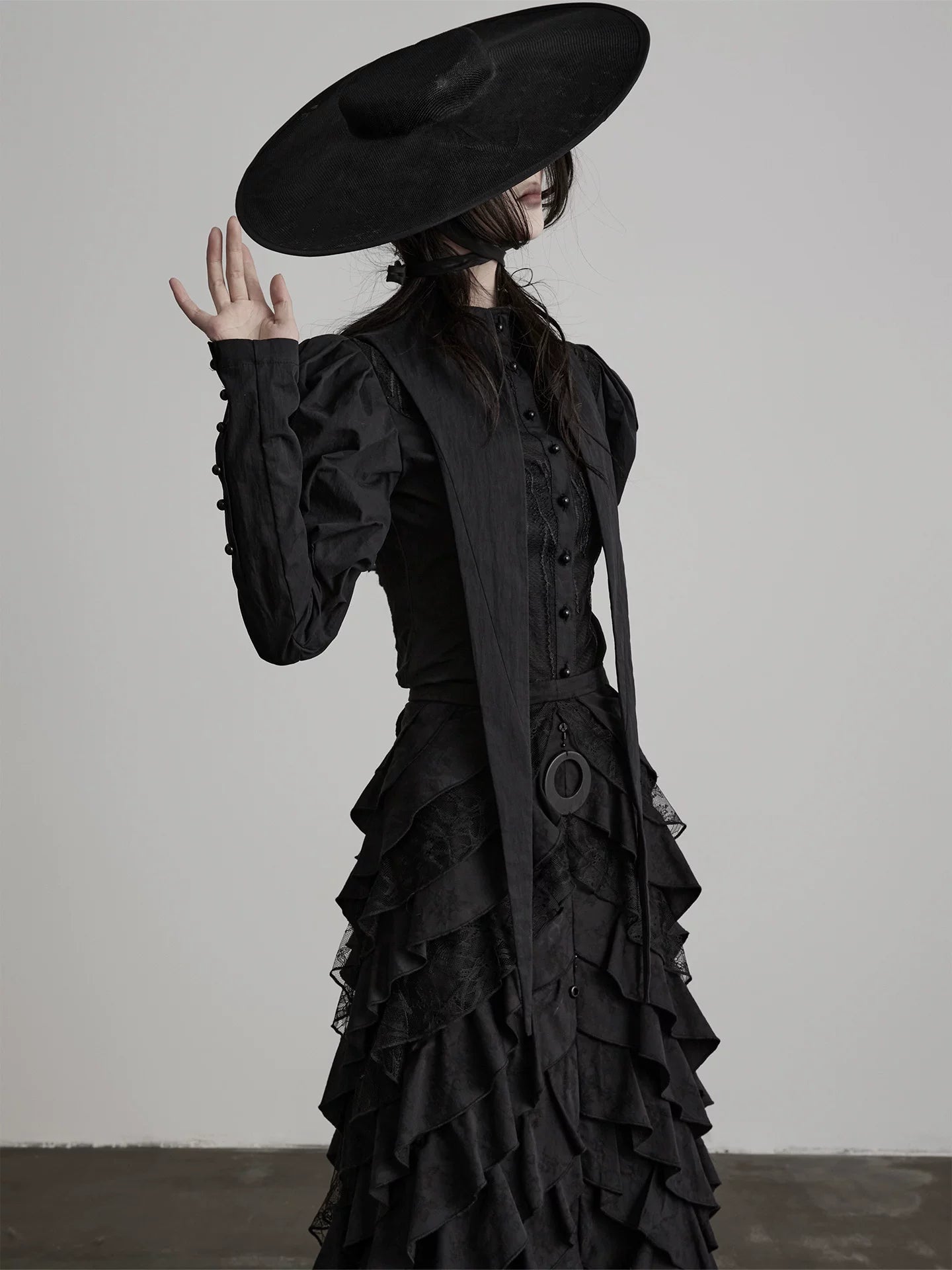 INDULG Waist Long-sleeved Shirt